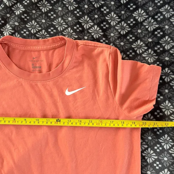 Nike T-Shirt - Image 4
