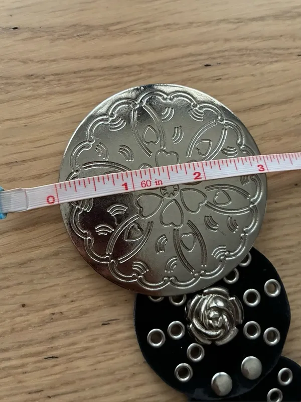 Vintage Wide Faux Leather Belt with Concho Discs Adjustable Roses Details - Image 7