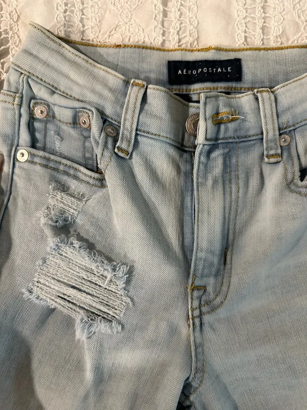 Aeropostale High-Rise Flare Jeans - Image 2