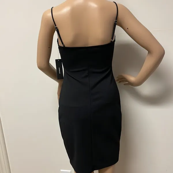 NWT Lulu’s Little Black Dress with peek a boo front opening - Image 7