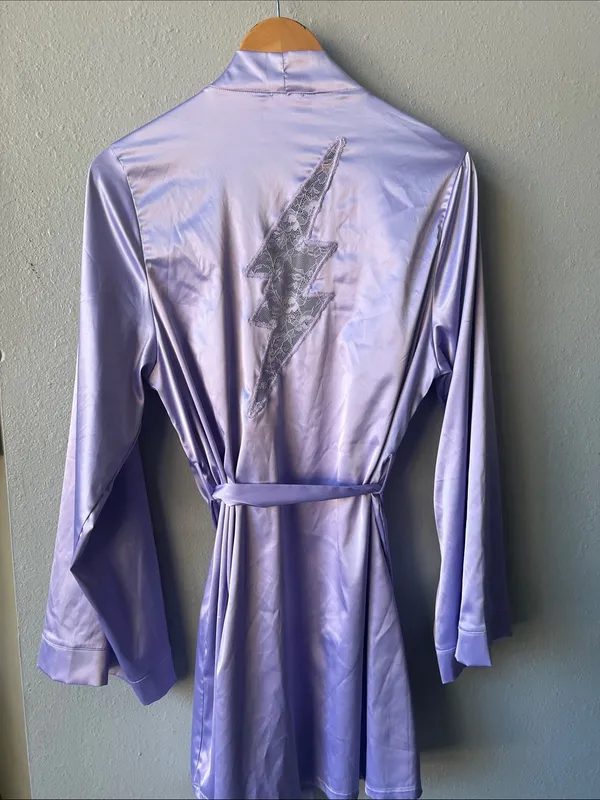 Savage X Fenty Lavender Satin Lace-Back Robe - Image 6