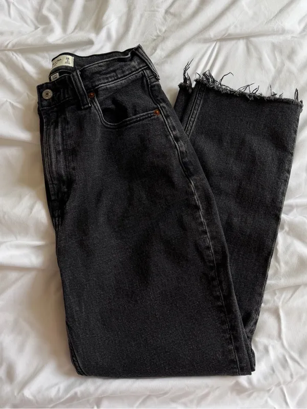 Abercrombie & Fitch Ankle Straight Ultra High Rise Curve Love - Image 3