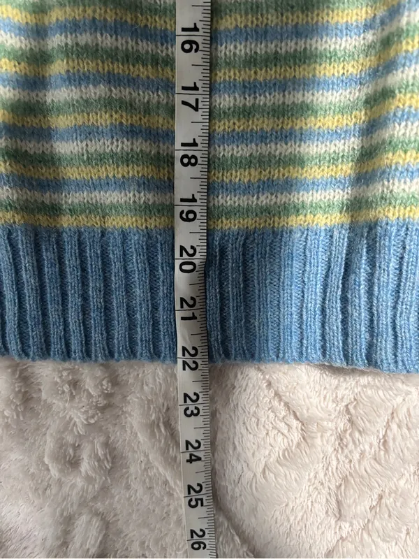 Vintage pastel colors 100% wool sweater fits xsmall best - Image 6
