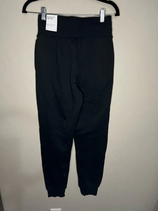 Nike NWT Black Standard‎ Fit High Rise Joggers - Image 10