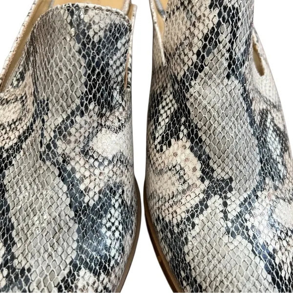 Chinese Laundry Snakeskin Pointed Toe Low Block Heel Mule Slides 7.5 - Image 8