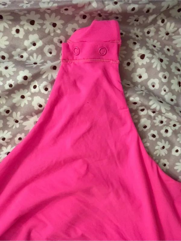 SKIMS Size 3X fits everybody one shoulder cut out bodysuit - neon pink NWT - Image 3