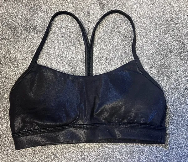 Black shimmer lululemon sports bra - Image 3