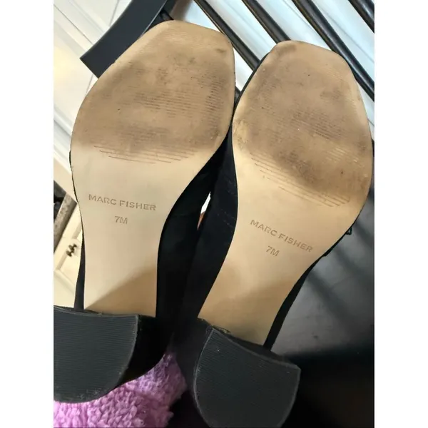 Marc Fisher Garlan black suede loafer heels size 7 - Image 7