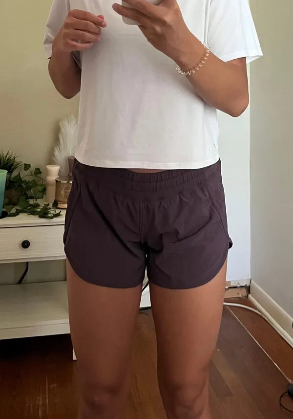 Lululemon Hotty Hot Short 4” - Image 2