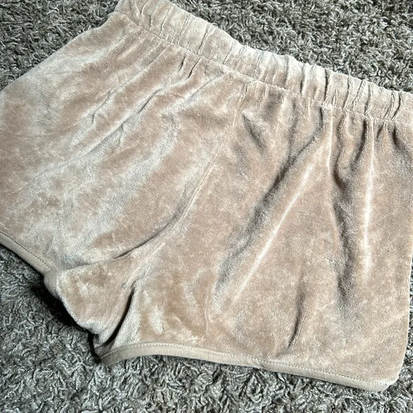 Fear of‎ God Essentials Beach Short 'Oak' - Image 9