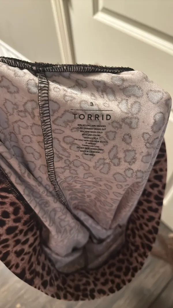 Torrid Leopard Print Leggings  - Image 4