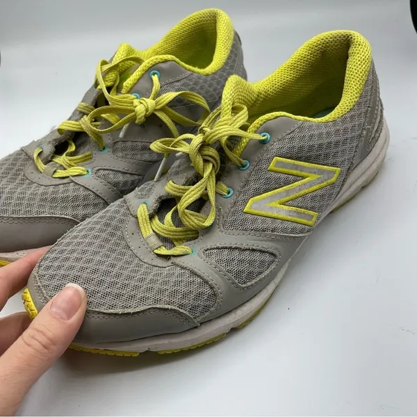 New Balance Grey & Yellow Running Shoes Sneakers Womens 10 Athletic Neutral - Image 5