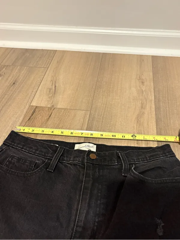 Universal Threads High-Waist vintage straight Cropped Jeans‎ black size 10/30R - Image 6