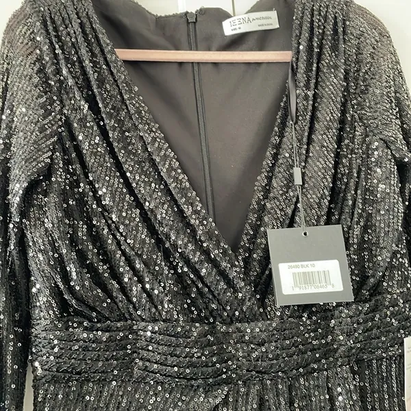 Mac Duggal Long Sleeved Sequin Gown NWT - Image 3