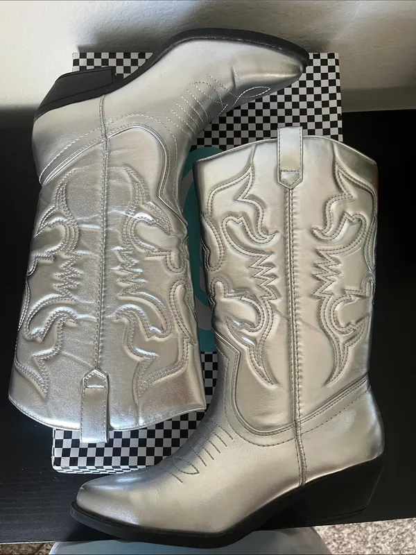 Soda Silver Western Boots - Image 4