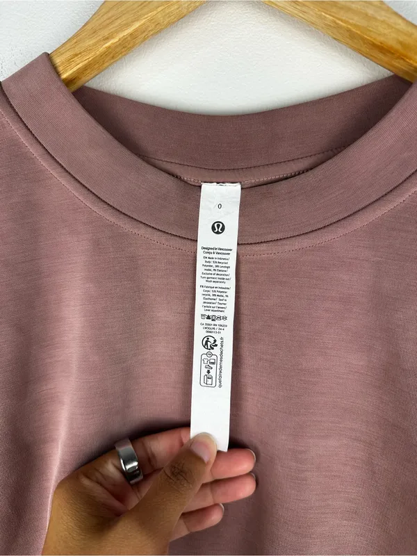 Lululemon Softstreme Perfectly‎ Oversized Cropped Crew Pink Women’s Sz 0 - Image 6