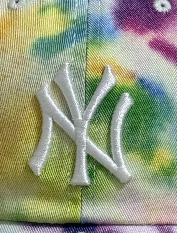 New 47 Brand Unisex New York Yankees Tie-Dye Clean Up Adjustable Hat - Image 3