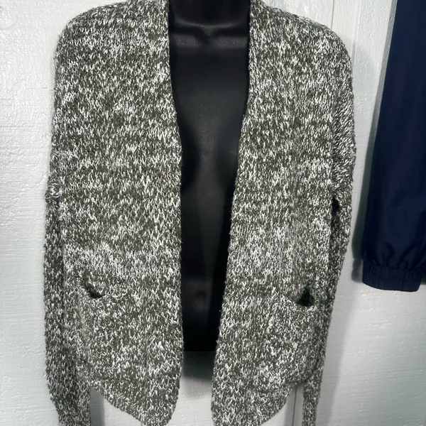 Abercrombie & Fitch Green and White Womens Cardigan Size XS EUC - Image 3