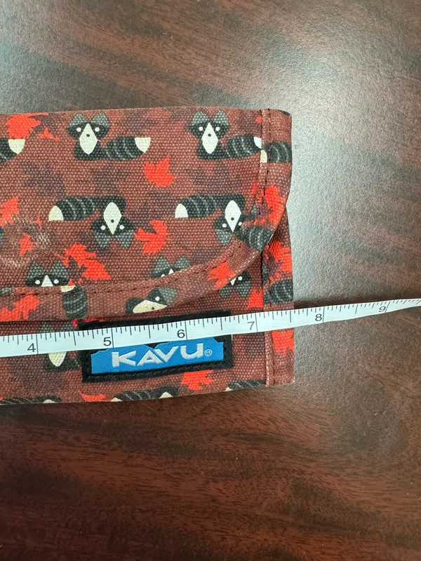 Kavu Raccon Print Big Spender Tri-Fold Wallet - Image 5