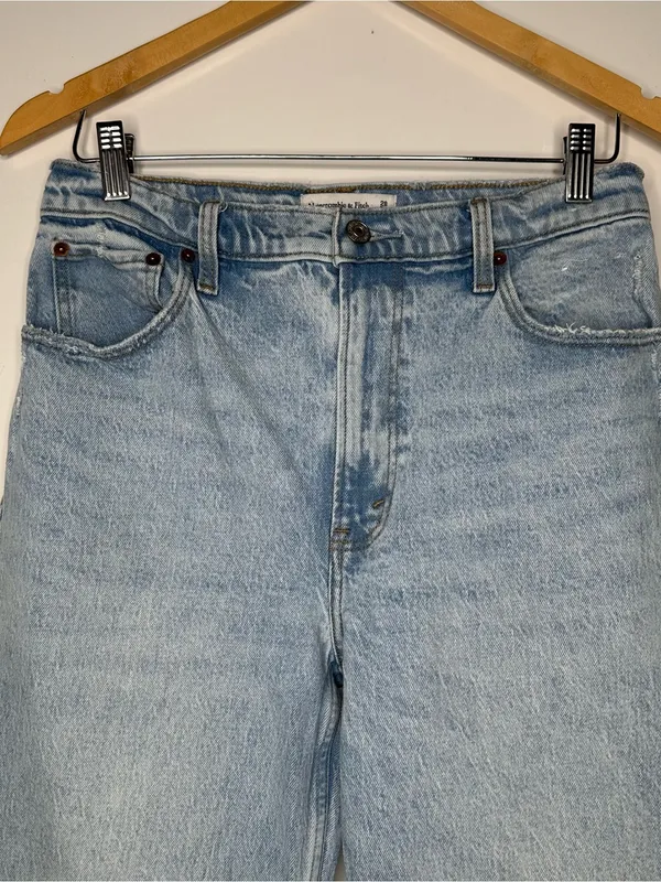 Abercrombie & Fitch The 90’s Straight Ultra High Rise Jeans Size 28/6R - Image 5