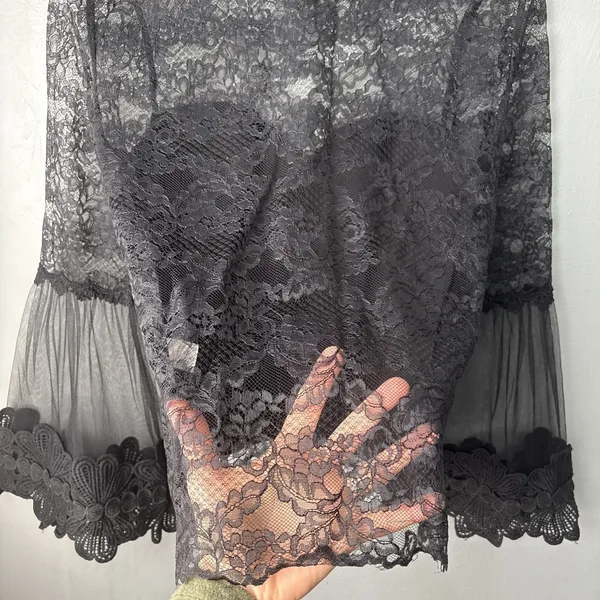 Black Lace Top Size 4 Small Dark Coquette Sheer Witchy Vamp Bell Sleeve Retro - Image 7