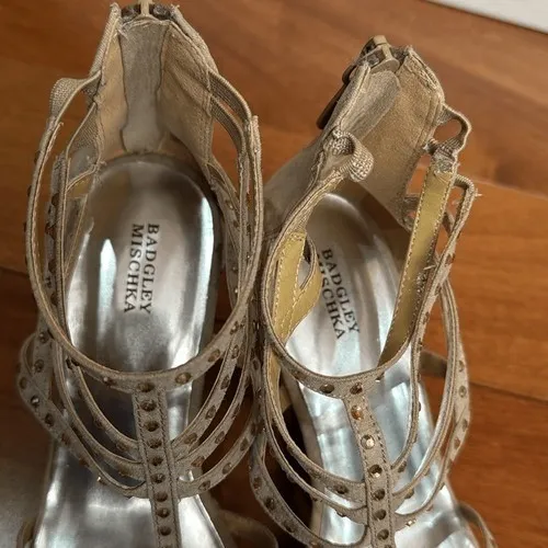 Badgley Mischka Wedge Sandals Womens Tan‎ Suede Rhinestone Strappy Cage 5M - Image 8