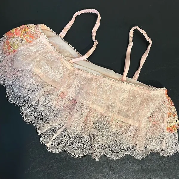 Victoria’s Secret Lace‎ Bralette. Size Medium. Pink Multi NWT - Image 2