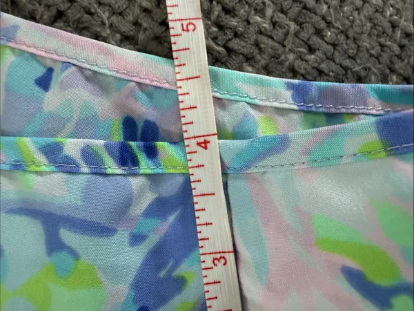 Lilly Pulitzer Pastel Floral Luxletic Shorts in Aqua, Pink & Lime Size XS Lined - Image 9