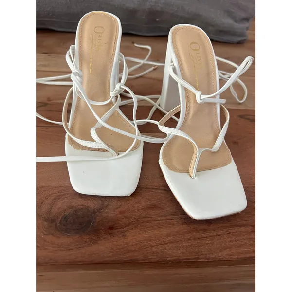 5.5 Pumps White strappy block high heels modern square toe wrap-around Sandals - Image 2