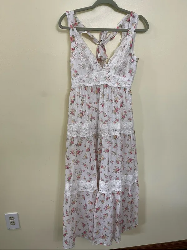 NEW Altar’d State White Floral Midi / Maxi Dress Size Medium NWT - Image 3