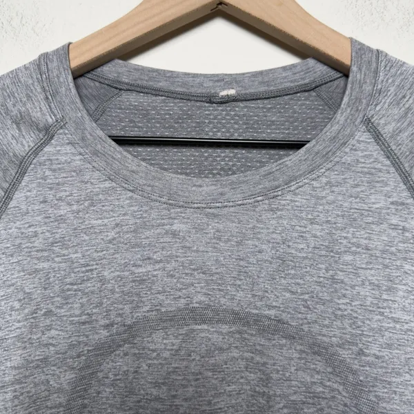 Lululemon Women Swiftly Tech Long Sleeve Shirt 2.0 Gray Crewneck Active 6 - Image 2