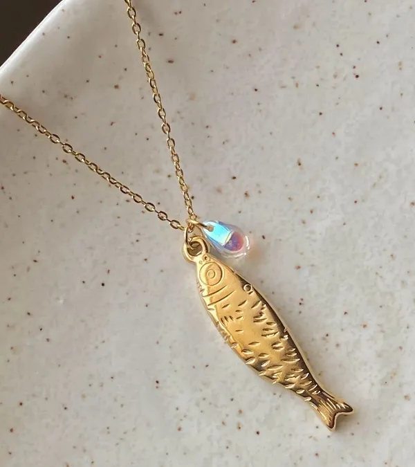 Handmade gold tone fully gold tone stainless steel fish boho funky chic necklace🌀🐟 - Image 6