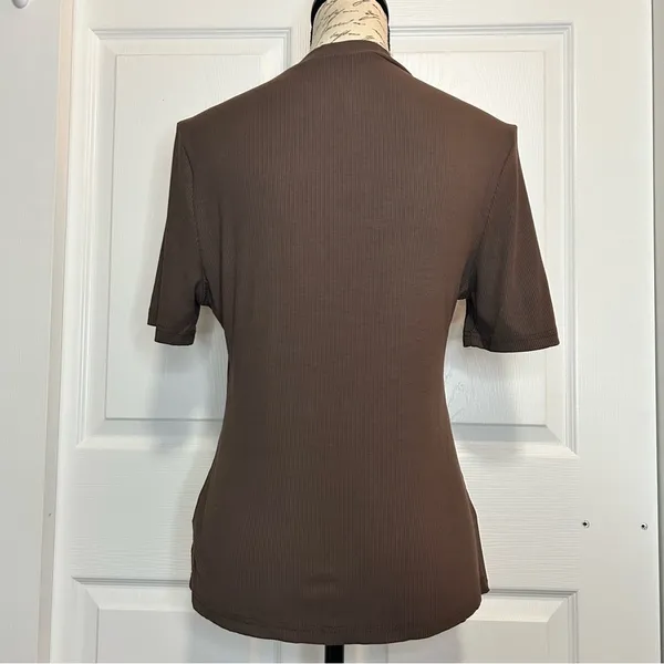 Verdusa Ribbed Mock Neck Short Sleeve Top - Image 4