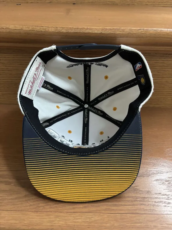 Indiana Pacers Mitchell & Ness NBA SnapBack Hat - Image 4