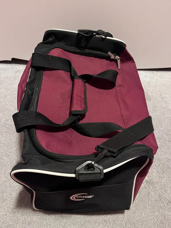Cheer Chase Bag Red - Image 3
