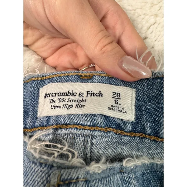 Abercrombie 90s Straight Jeans 28/6L Ultra High Rise Distressed Light Wash Y2K - Image 4