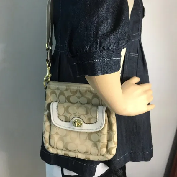 COACH Tan Cream Jacquard Fabric CrossBody Bag - Image 4