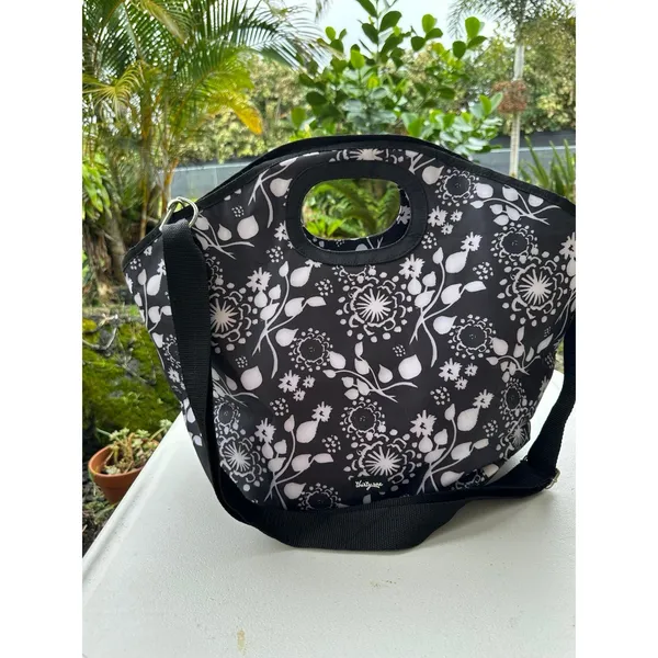 Thirty One Discontinued Floral Brushstroke Party Thermal Insulated Cooler Bag - Image 3