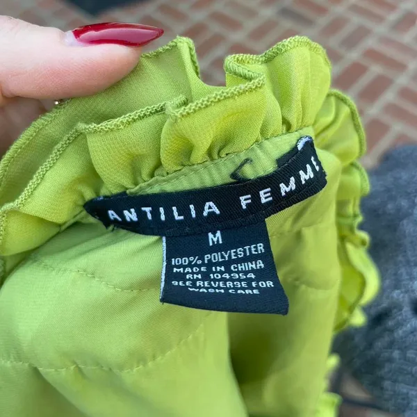 Y2k antilia femme green ruffle blouse sz m - Image 4