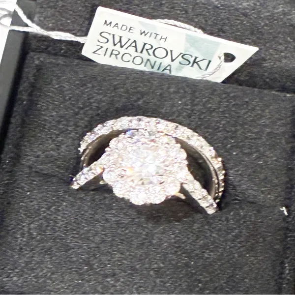 Swarovski Sterling Silver 925 Platinum Flower‎ Halo Ring Band Set Size 6 NEW - Image 2
