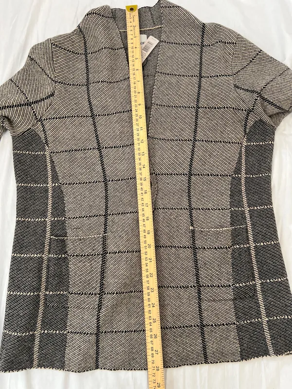 NIC+ZOE Taupe Plaid Sweater Blazer size L - Image 10