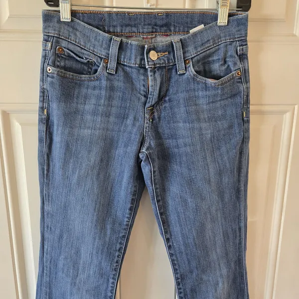 Lucky Brand Amber Sweet N Low Bootcut Jeans Low Rise Y2K Embroidered Size 28x31 - Image 3