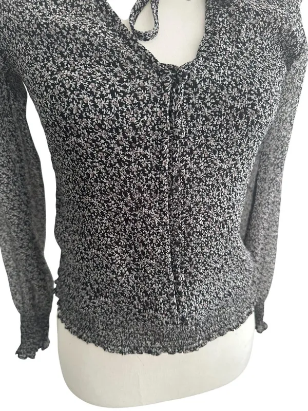 ABERCROMBIE & FITCH Black Floral Long Sleeve Top Size XS - Image 8