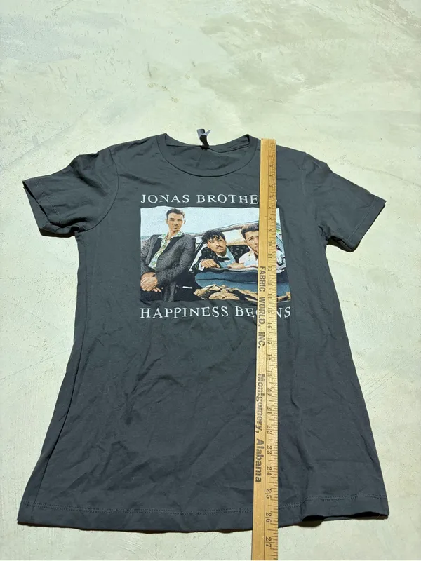 Jonas brothers Charcoal 'Happiness Begins' Graphic Tee large - Image 3