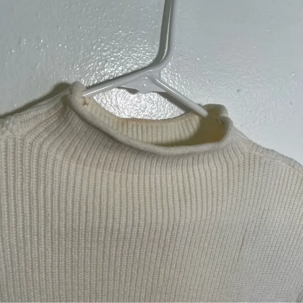 Fashion Women's Size Small Shoulder Pad Sleeveless Jumper Sweater Cream White - Image 7