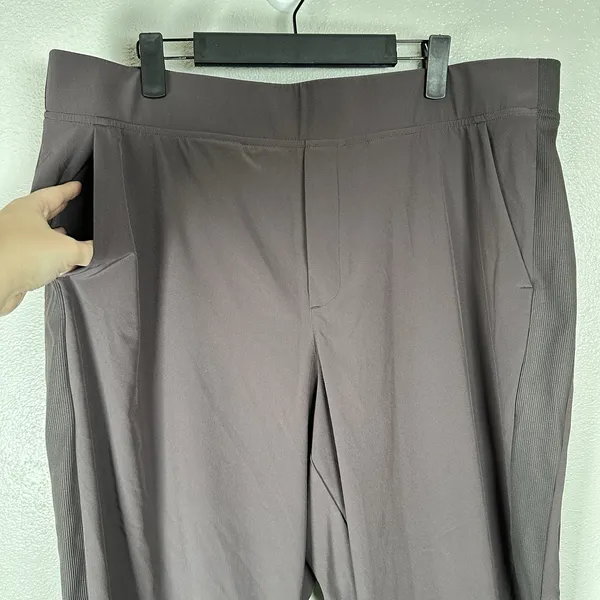 Athleta Brooklyn Mid Rise Ankle Pants Womens 18‎ Purple Rib Knit Side Panels Gym - Image 2