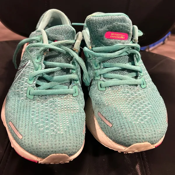 Nike Zoom Invincible Run 2 Women's Aqua and Pink Athletic Shoes - Image 4