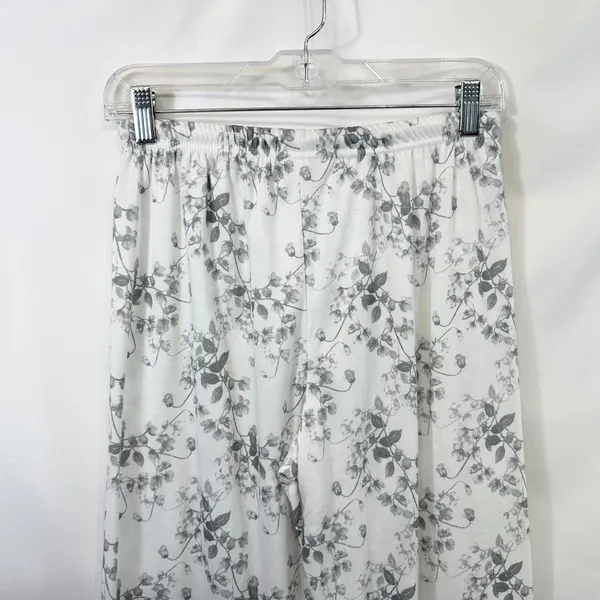 Body Touch Medium Pajama Set‎ White Gray Floral Long Sleeve Lounge Feminine 367 - Image 10