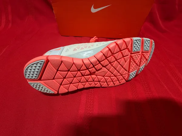 Nike Women’s Free 5.0 TR Fit 2 Athletic Training Shoes Size 8 - Image 5