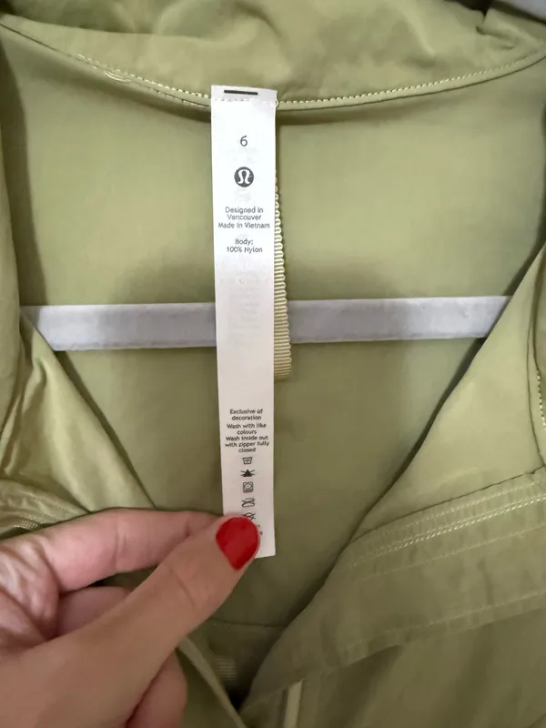 Lululemon Rain Jacket Windbreaker  - Image 3